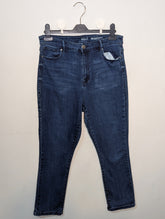 198 High Quality Stretch Jeans in Pakistan – Velnoor