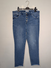 220 Trendy Washed Denim Jeans Online Pakistan – Velnoor