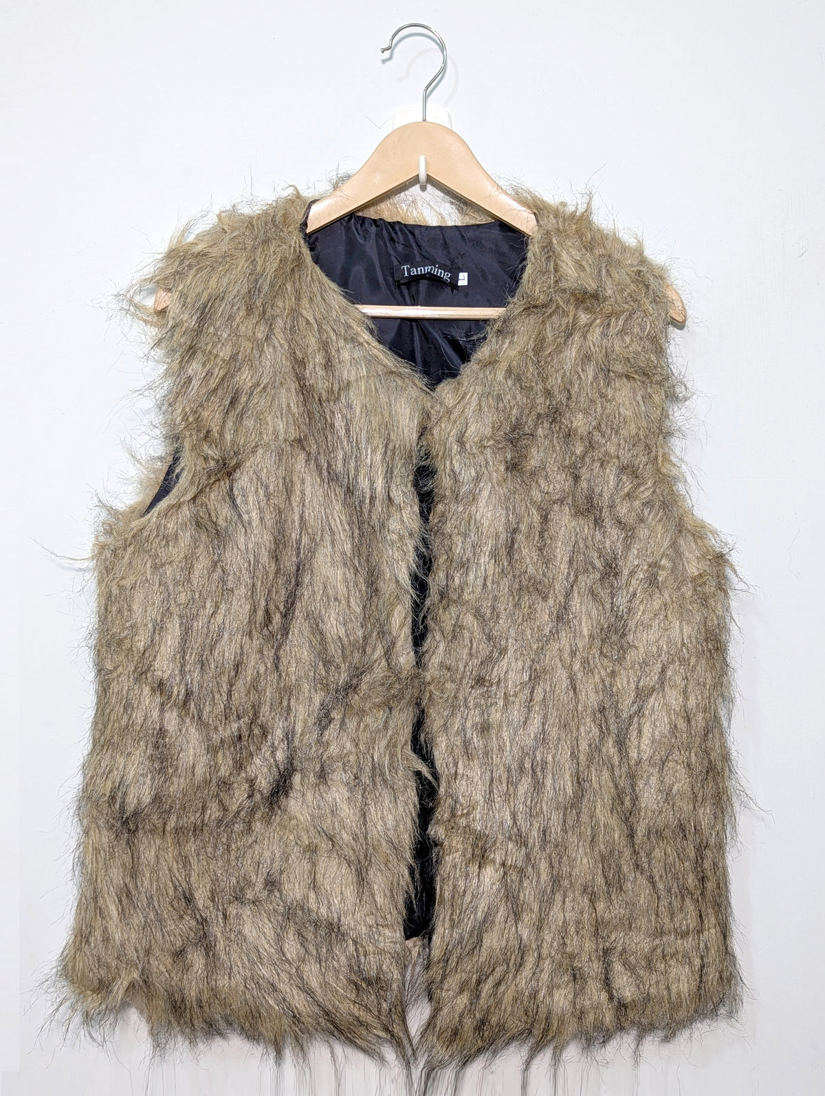 250 Classic Fur Jacket for Cold Weather – Best Winter Collection Pakistan | Velnoor