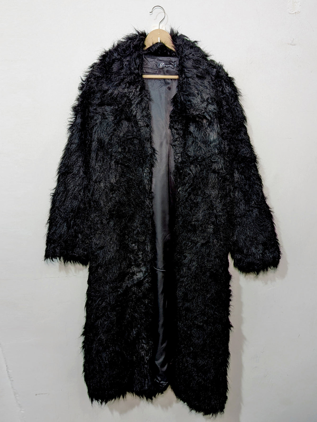 262 Warm Faux Fur Jacket – Stylish Winter Look in Pakistan | Velnoor