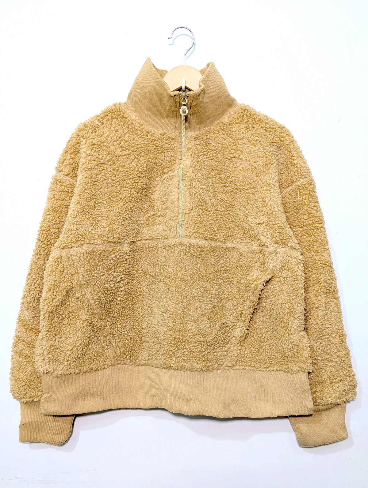 273 Premium Faux Fur Jacket – Winter Fashion Trend in Pakistan | Velnoor