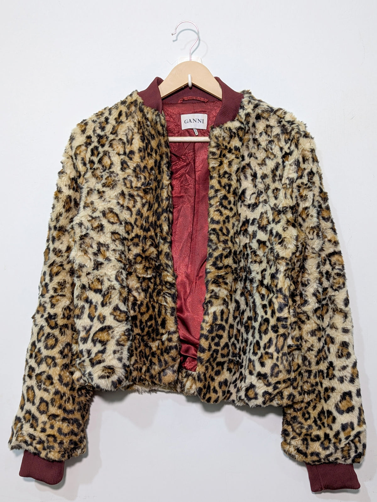 275 Elegant Winter Fur Jacket – Premium Imported Quality in Pakistan | Velnoor