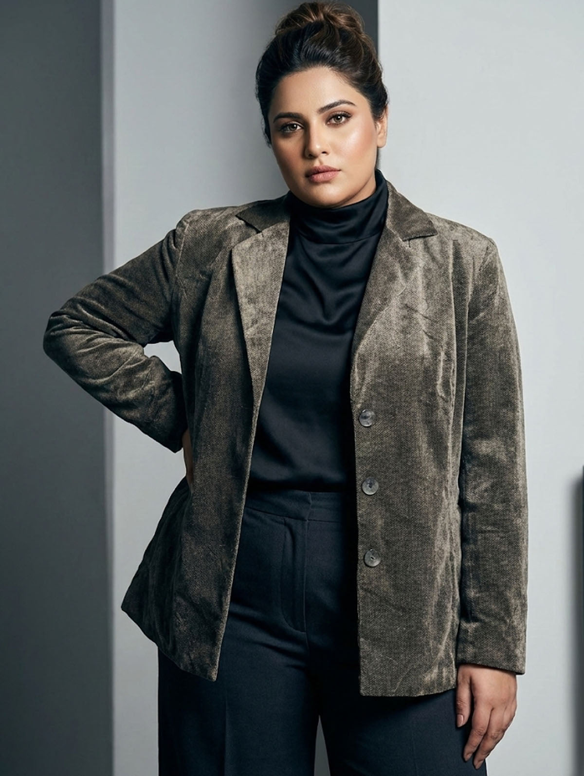 1833 Women's Stylish Winter Coat | Elegant Warmth Pakistan - Velnoor