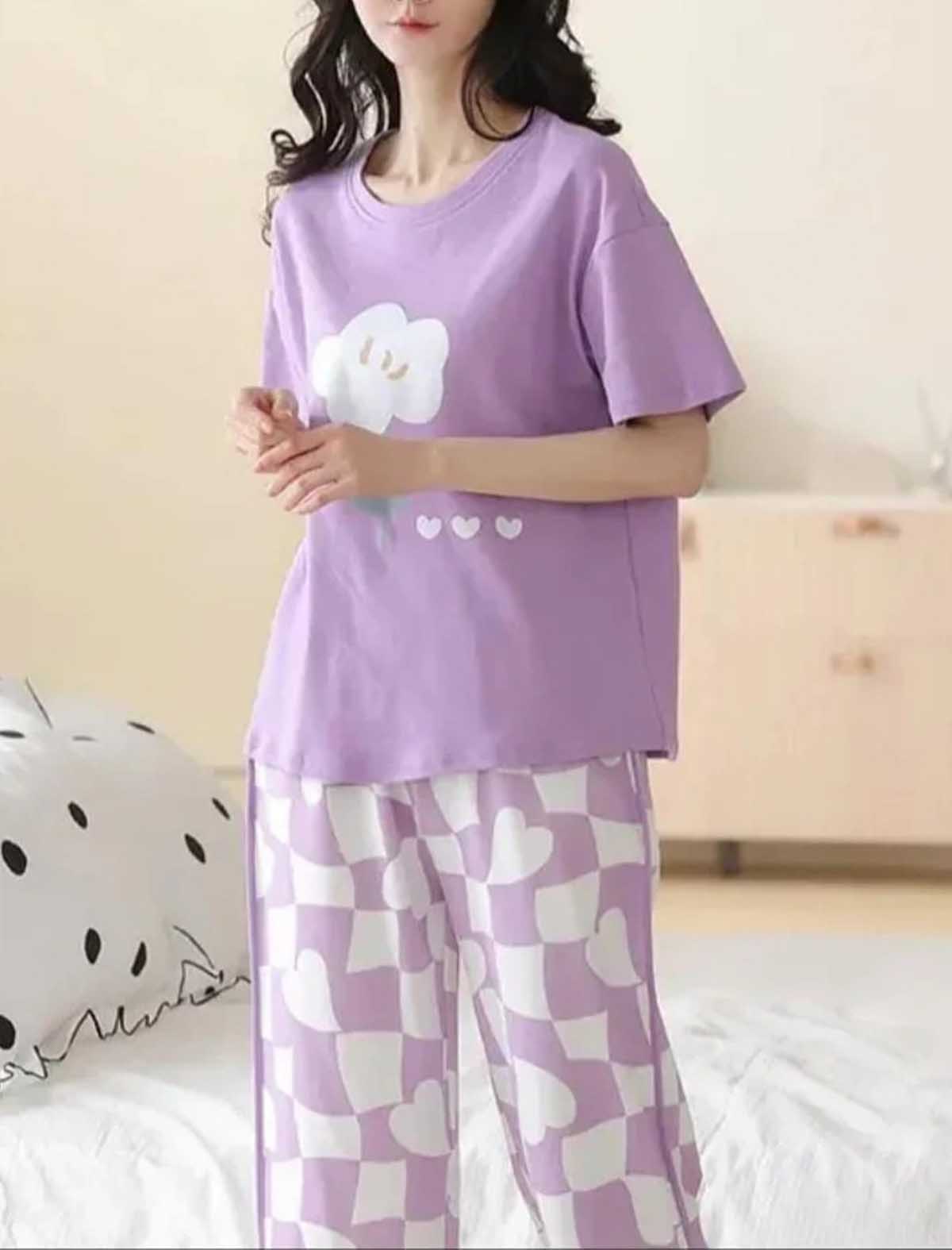 Premium Women's 2-Piece Lavender Graphic Tee & Heart Check Sleepwear Set