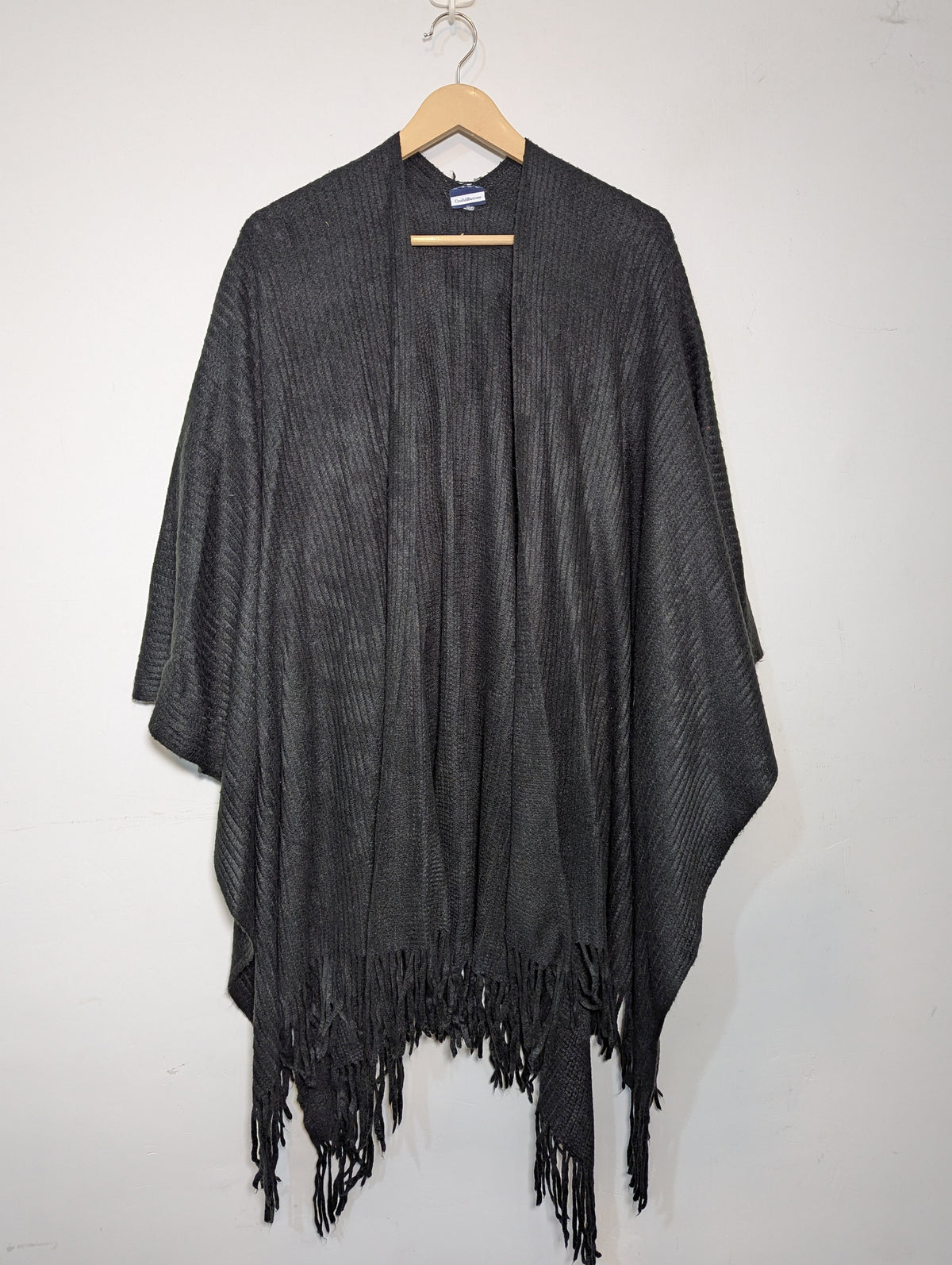 085 Elegant Branded Shawl for Ladies Soft Wool Collection Pakistan-velnoor