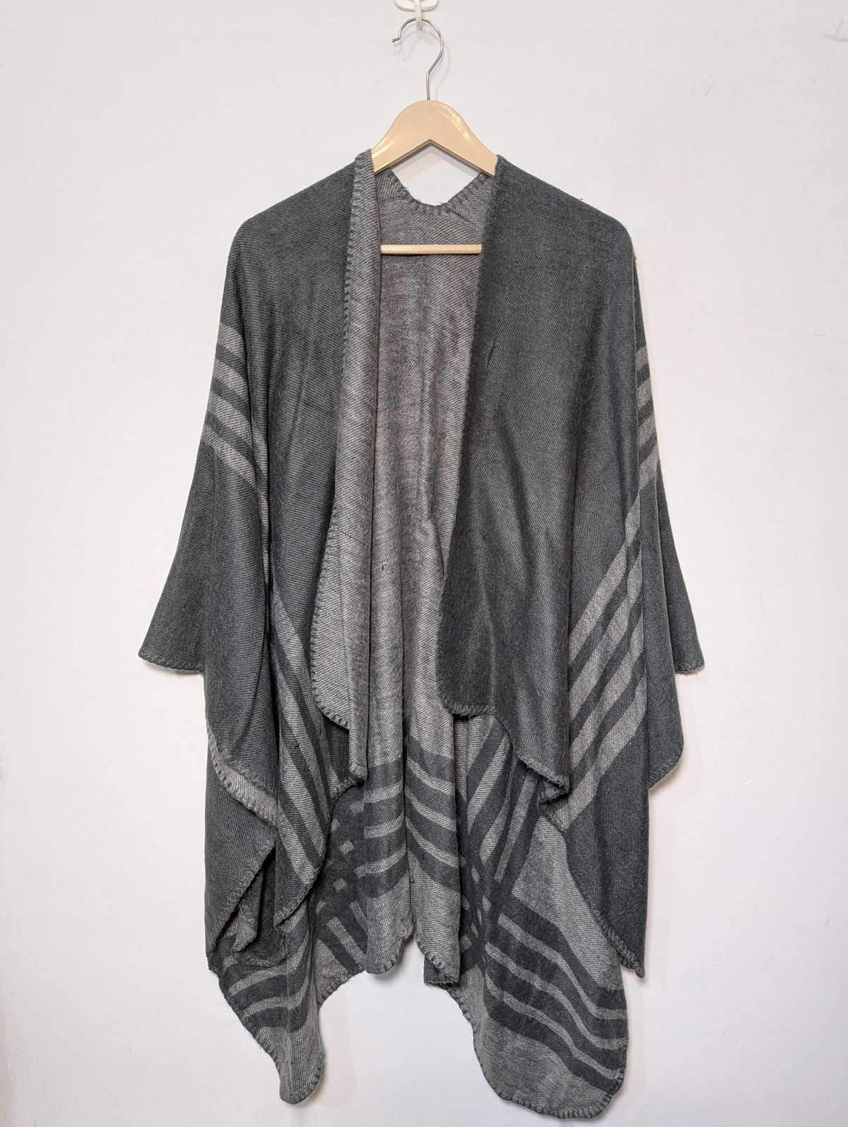 055 Women’s Winter Shawl Branded Wool Collection Available in Pakistan-velnoor