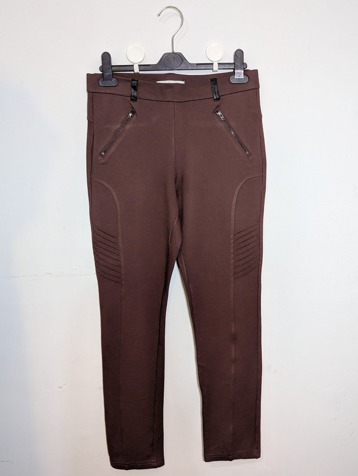 175 Elegant Women’s Trouser – Imported Design in Pakistan | Velnoor