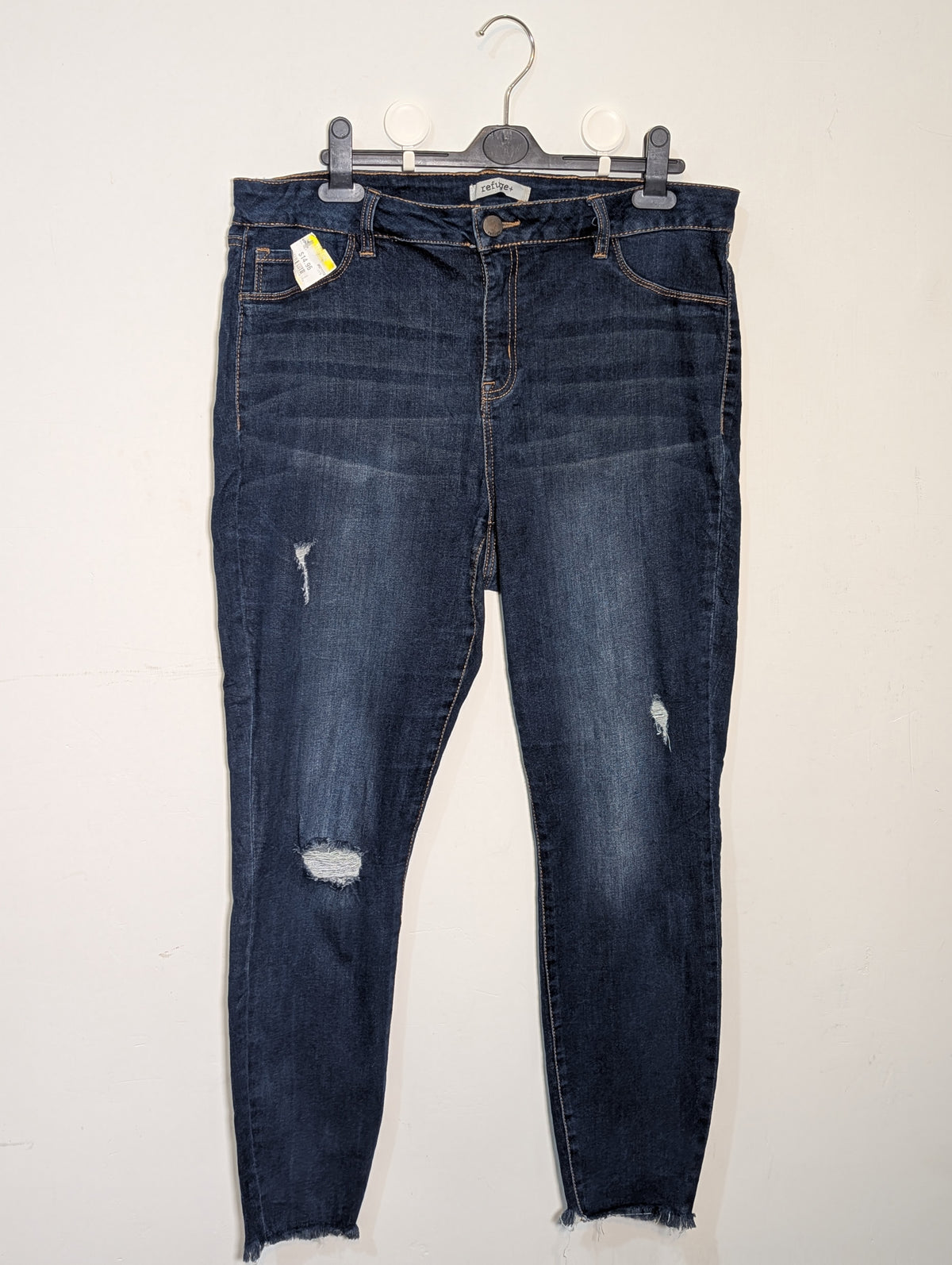 207 Comfortable Branded Denim Jeans Pakistan – Velnoor