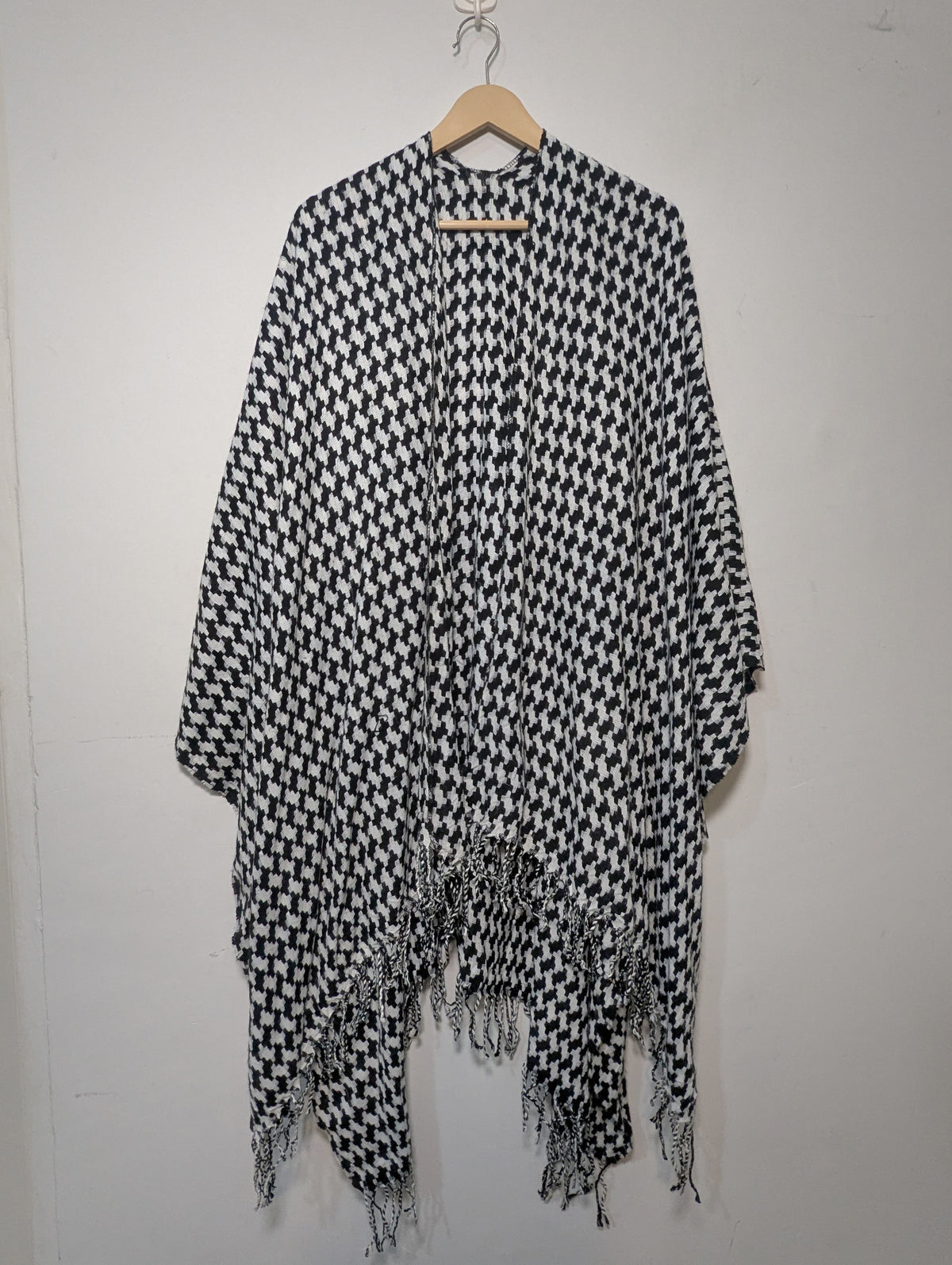 059 Designer Style Shawl Imported Wool Blend Winter Collection Pakistan-velnoor