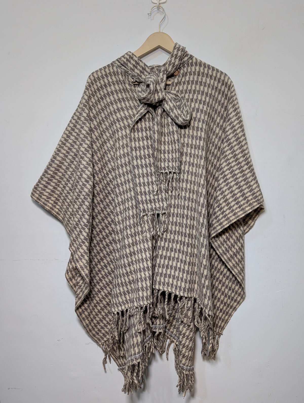 078 Imported Branded Shawl Premium Quality for Ladies Pakistan-velnoor