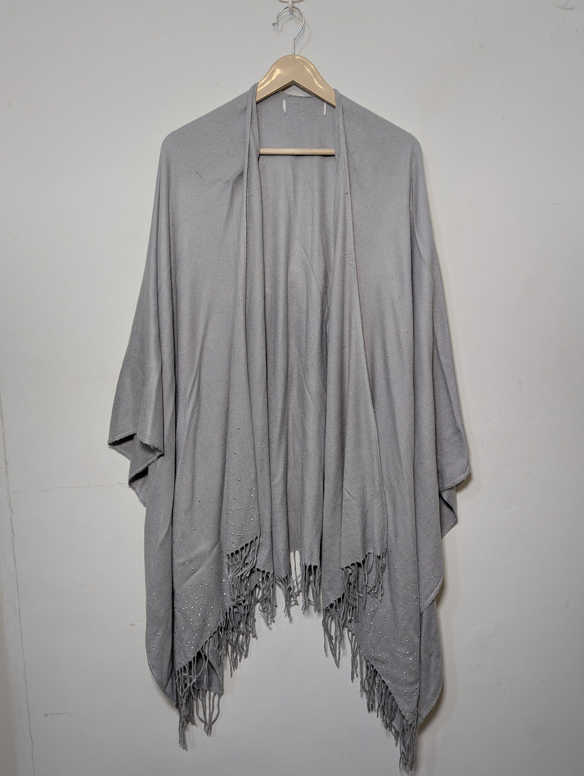 074 Cashmere Feel Shawl Imported Winter Collection in Pakistan-velnoor