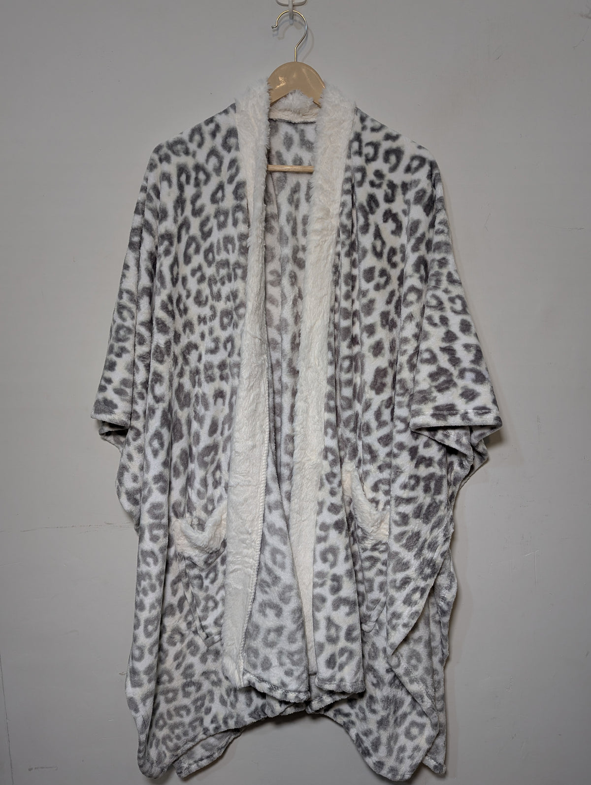 305 Luxury Winter Shawl for Women – Branded Soft Wrap Pakistan-Velnoor