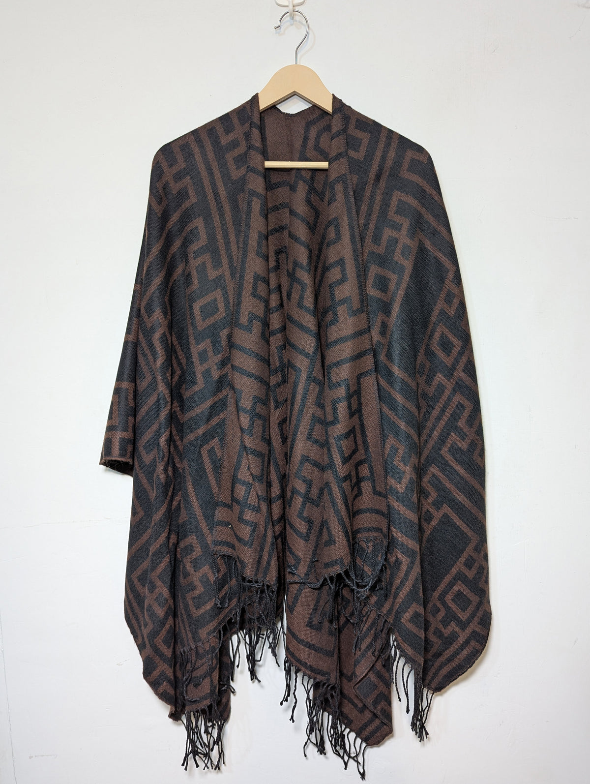 061 Warm Branded Shawl for Ladies Imported Collection in Pakistan-velnoor