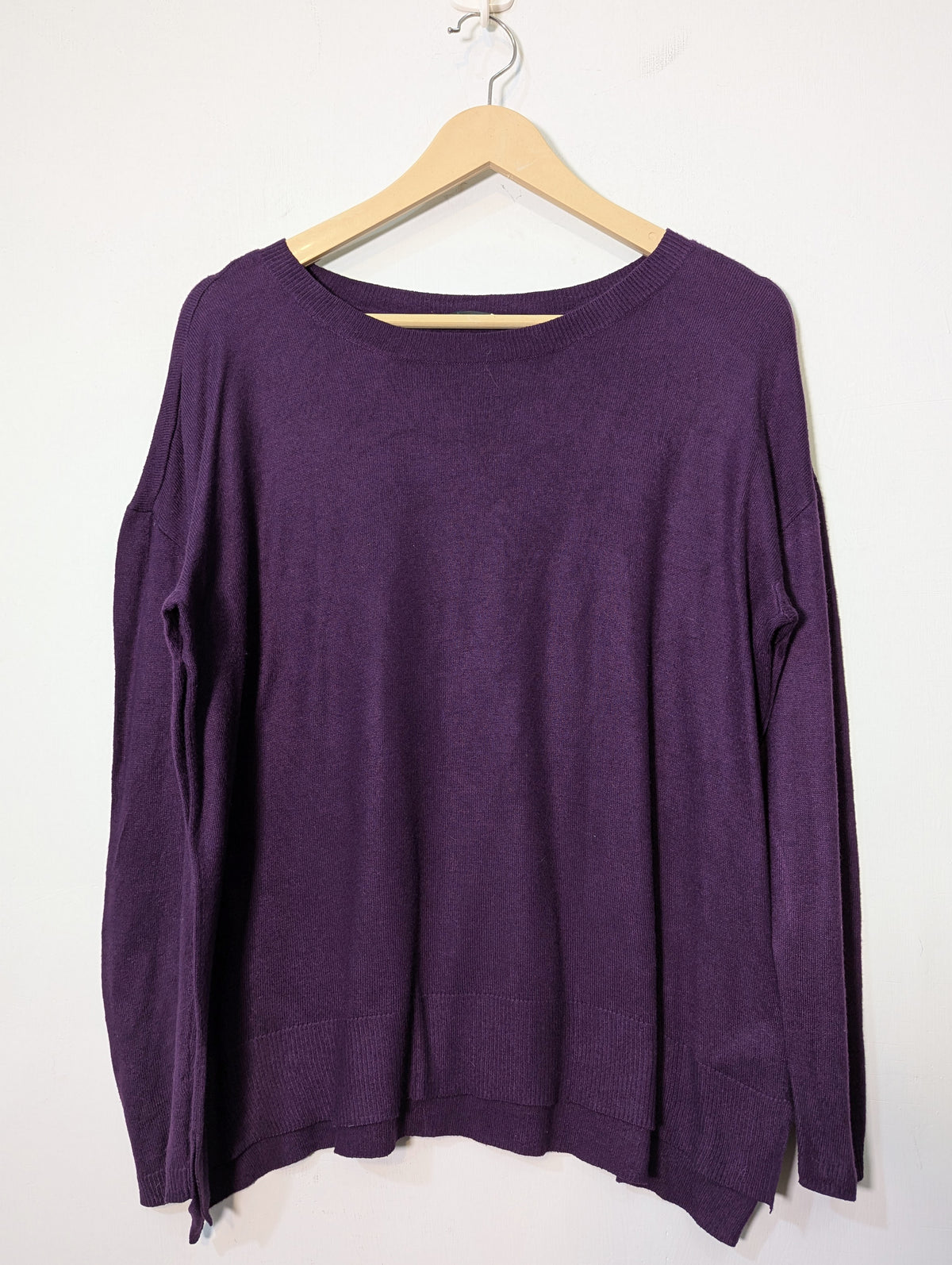 144 Girls Trendy Sweatshirt – Cozy Winter Wear Pakistan – Velnoor