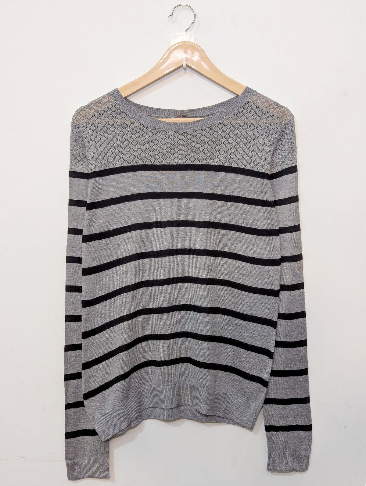 092 Winter Sweatshirt for Girls – Shop Online Pakistan-velnoor