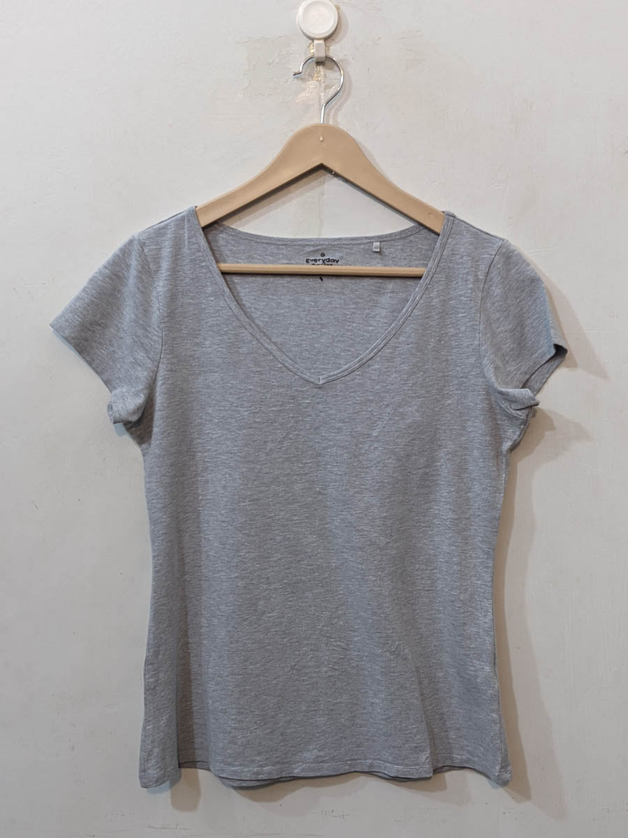 Imported women T-shirt No-540 Velnoor Store